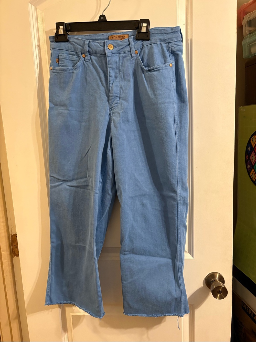 Judy Blue Light Blue cropped Jeans